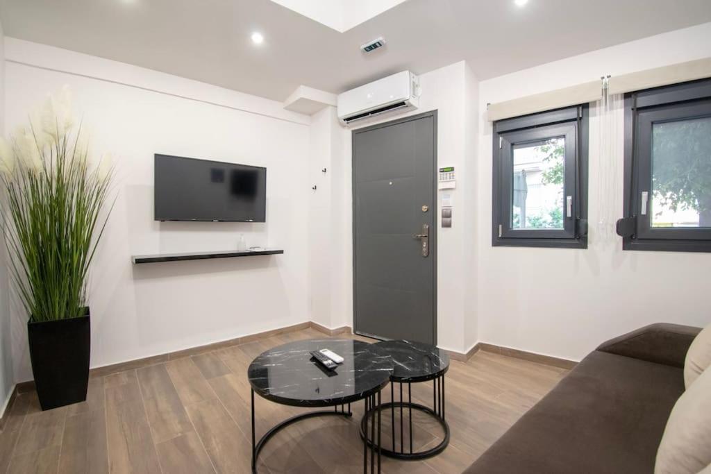 Antigonidon Loft Apartment Tesalonika Bagian luar foto