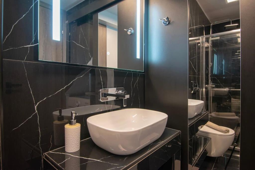 Antigonidon Loft Apartment Tesalonika Bagian luar foto